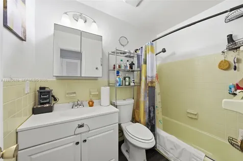 15 NW 204th Street Miami Gardens FL 33169