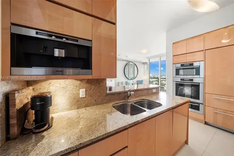 50 S Pointe Drive Miami Beach FL 33139