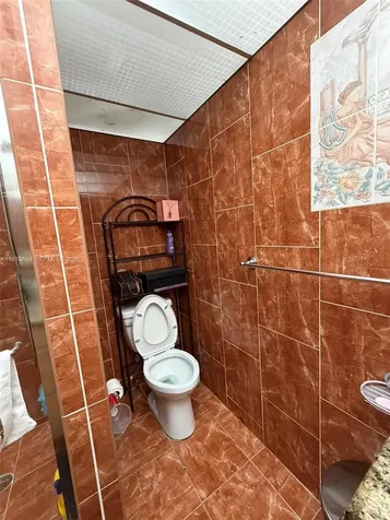 10090 NW 80th Court Hialeah Gardens FL 33016