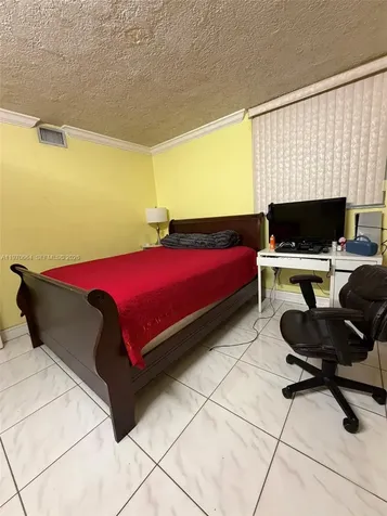 10090 NW 80th Court Hialeah Gardens FL 33016