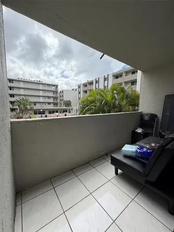 10090 NW 80th Court Hialeah Gardens FL 33016