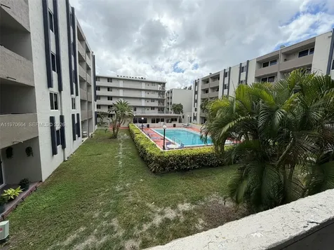 10090 NW 80th Court Hialeah Gardens FL 33016