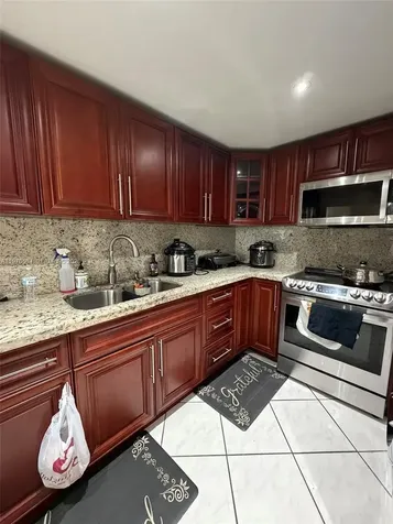 10090 NW 80th Court Hialeah Gardens FL 33016