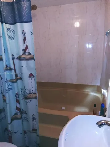 261 Burgundy Drive Tavernier FL 33070