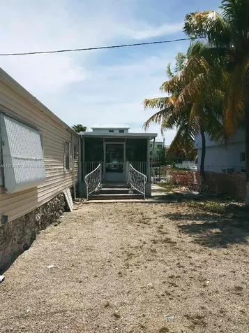 261 Burgundy Drive Tavernier FL 33070