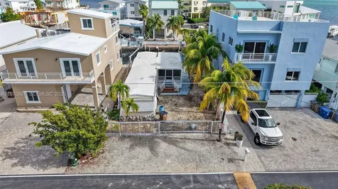 261 Burgundy Drive Tavernier FL 33070