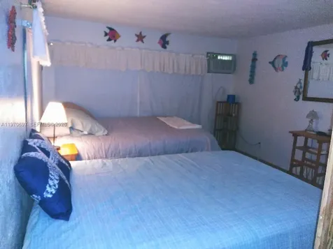 261 Burgundy Drive Tavernier FL 33070