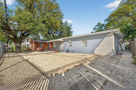 2741 NW 43rd Terrace Miami FL 33142