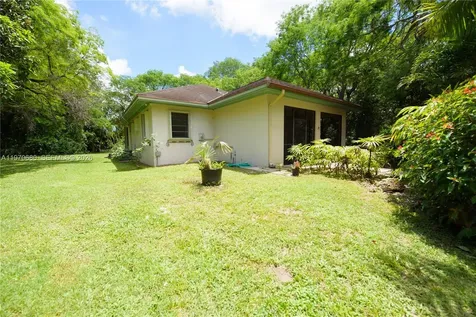 23755 SW 142nd Avenue Homestead FL 33032