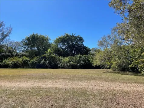 23755 SW 142nd Avenue Homestead FL 33032