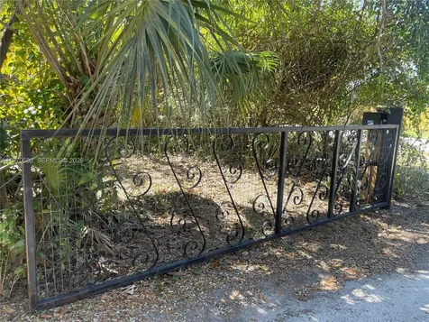 23755 SW 142nd Avenue Homestead FL 33032