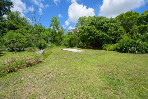 23755 SW 142nd Avenue Homestead FL 33032