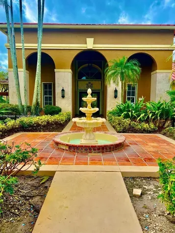 18336 NW 68th Avenue Hialeah FL 33015