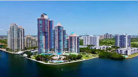 Aventura FL 33180