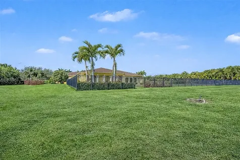 14901 SW 179 Avenue Miami FL 33196