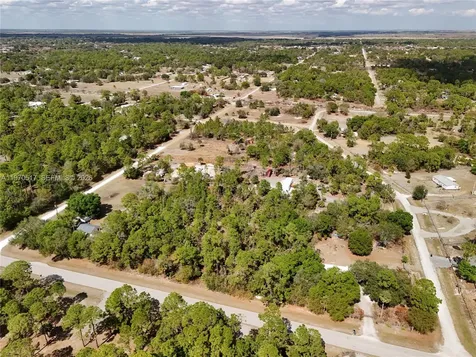 439 Avenida Del Sur Clewiston FL 33440