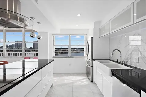 2801 NE 183rd Street Aventura FL 33160