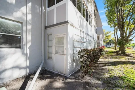9091 Lime Bay Boulevard Tamarac FL 33321