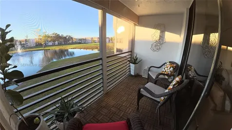 10303 Sunrise Lakes Boulevard Sunrise FL 33322