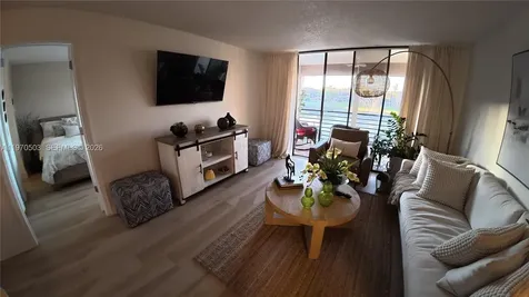 10303 Sunrise Lakes Boulevard Sunrise FL 33322