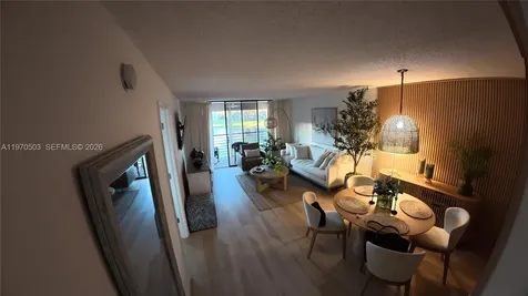10303 Sunrise Lakes Boulevard Sunrise FL 33322