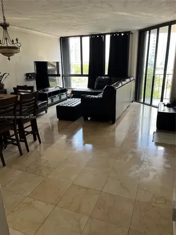 520 Brickell Key Drive Miami FL 33131