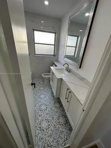 34 SE 3rd Terrace Dania Beach FL 33004
