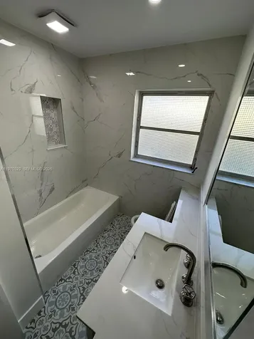 34 SE 3rd Terrace Dania Beach FL 33004