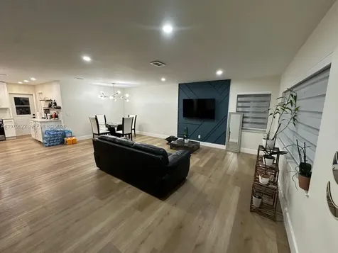 34 SE 3rd Terrace Dania Beach FL 33004