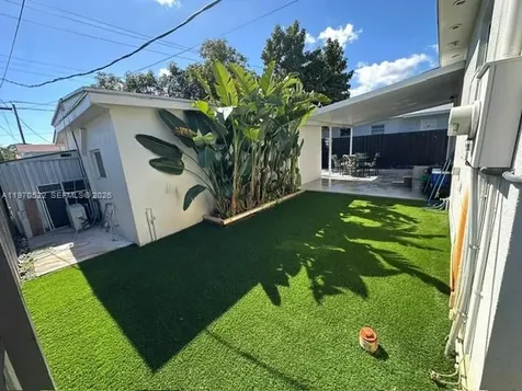 34 SE 3rd Terrace Dania Beach FL 33004