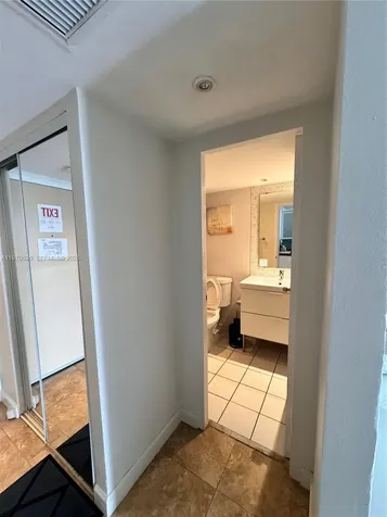 19201 Collins Avenue Sunny Isles Beach FL 33160