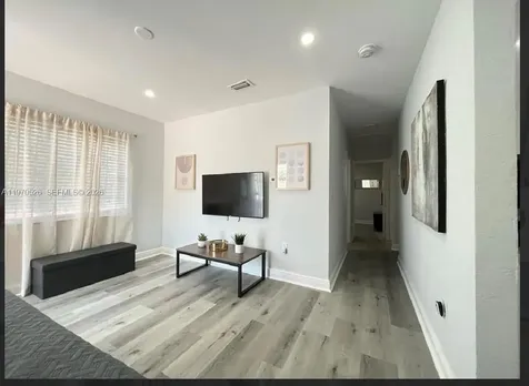 3050 NW 52nd Street Miami FL 33142