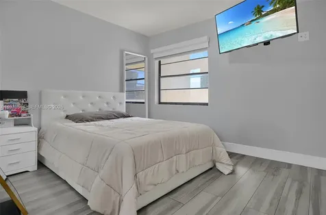 17032 NW 63rd Place Hialeah FL 33015
