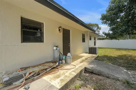 4141 NW 16th Avenue Oakland Park FL 33309
