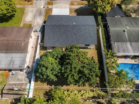 4141 NW 16th Avenue Oakland Park FL 33309