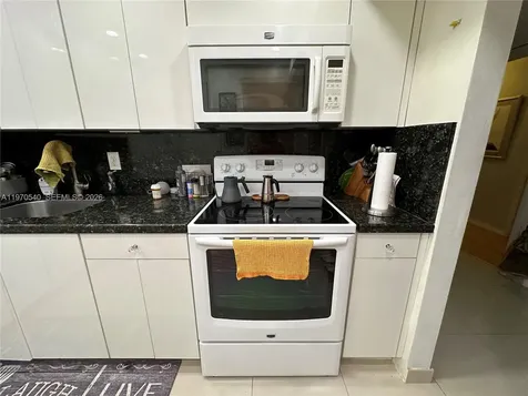 1351 NE 191st Street Miami FL 33179