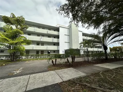 1351 NE 191st Street Miami FL 33179