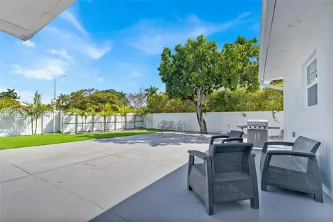 5521 SW 104th Avenue Miami FL 33165