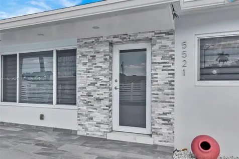 5521 SW 104th Avenue Miami FL 33165