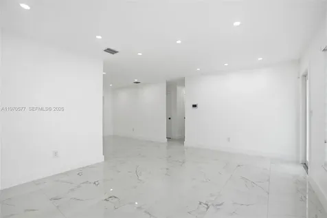 5521 SW 104th Avenue Miami FL 33165