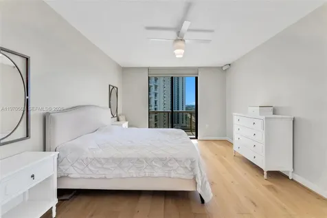 16275 Collins Avenue Sunny Isles Beach FL 33160