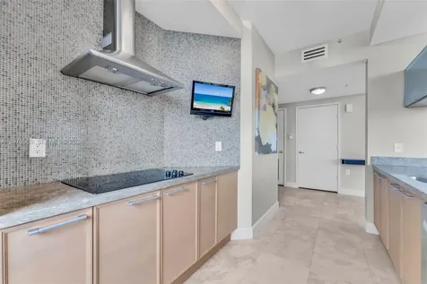 16275 Collins Avenue Sunny Isles Beach FL 33160