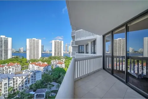 1000 E Island Boulevard Aventura FL 33160