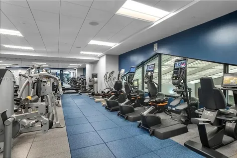 1000 E Island Boulevard Aventura FL 33160