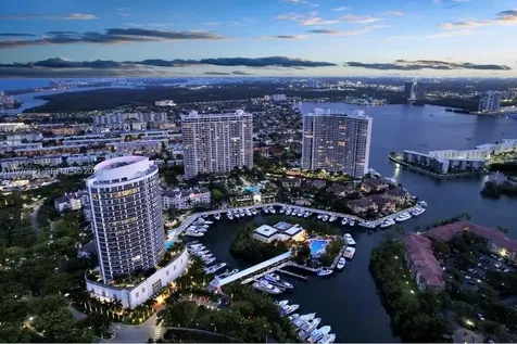 1000 E Island Boulevard Aventura FL 33160