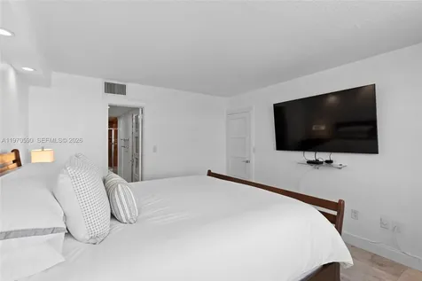 5701 Collins Avenue Miami Beach FL 33140