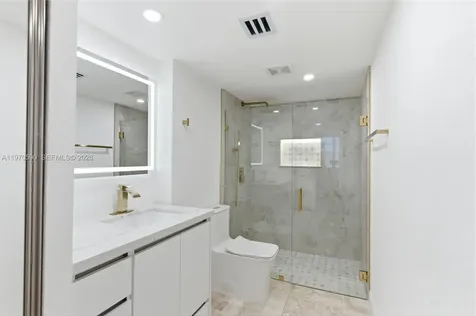 5701 Collins Avenue Miami Beach FL 33140