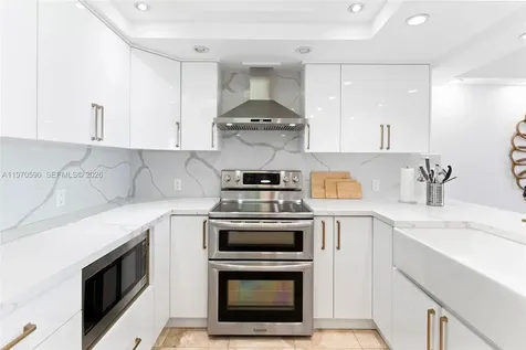 5701 Collins Avenue Miami Beach FL 33140