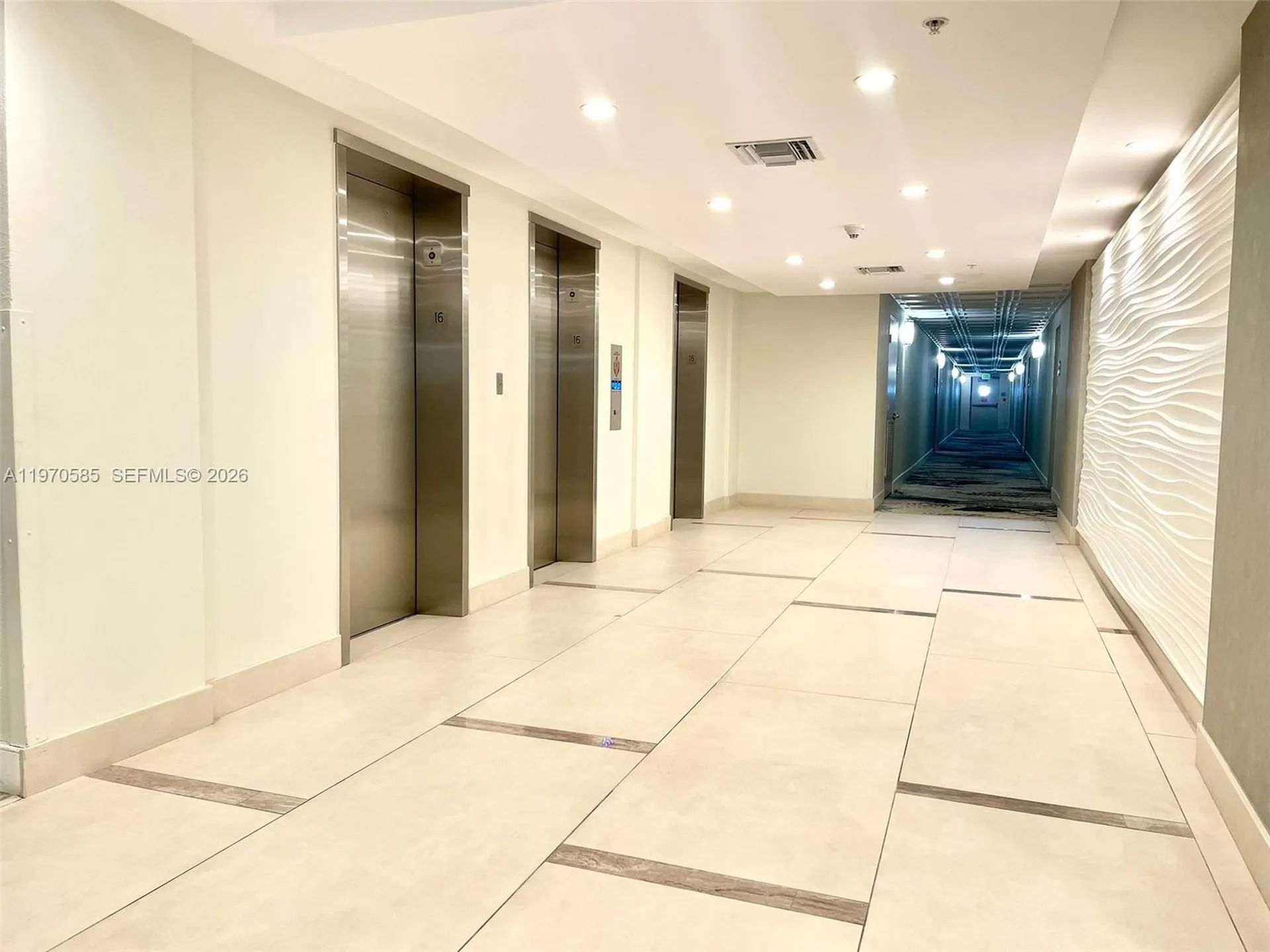 3001 S Ocean Drive Hollywood FL 33019