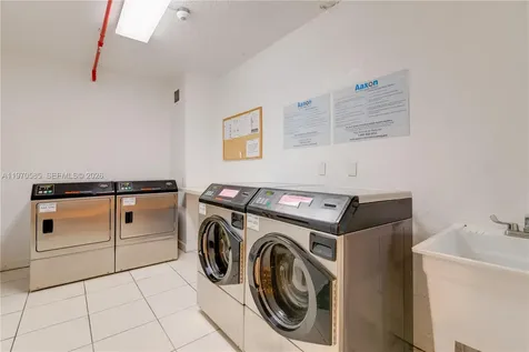 3001 S Ocean Drive Hollywood FL 33019